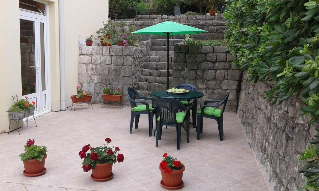 Apartment Adela Kotor Exterior foto